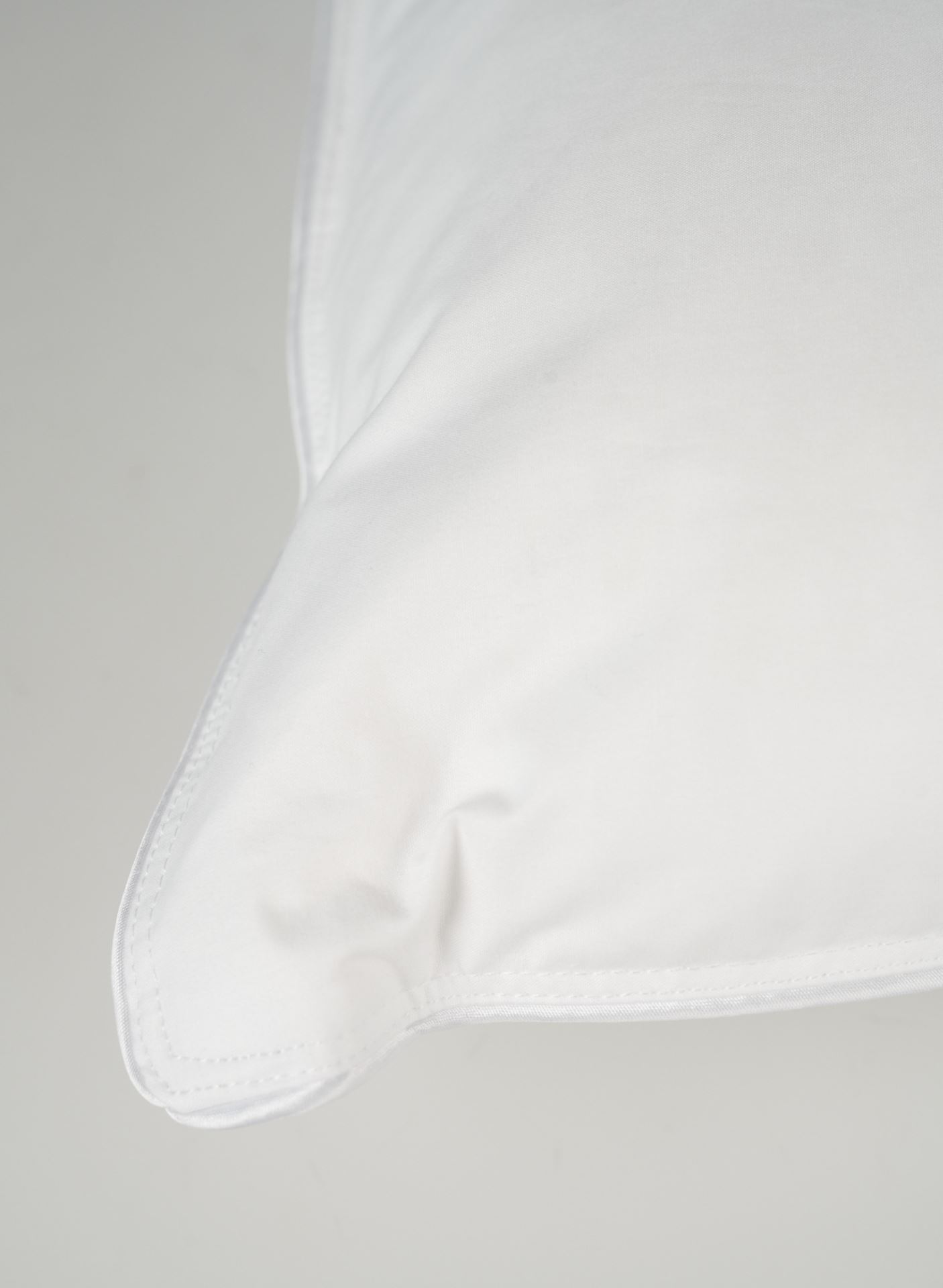 Kõrge udusule ja sulepadi valge - 3