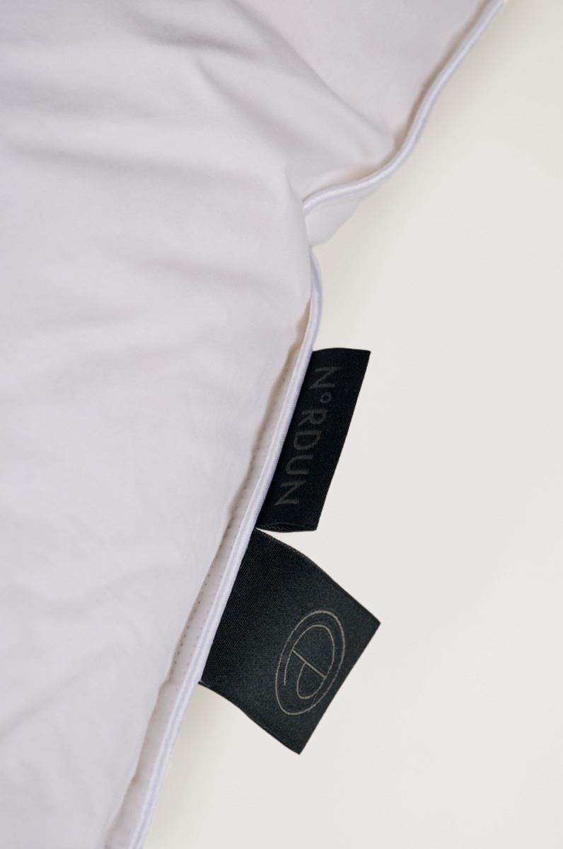 Keskmise kõrgusega udusulepadi valge - 6