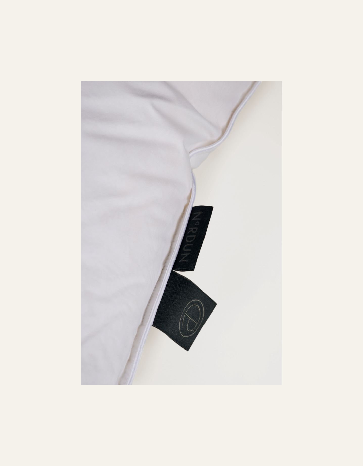 Keskmise kõrgusega udusulepadi valge - 6