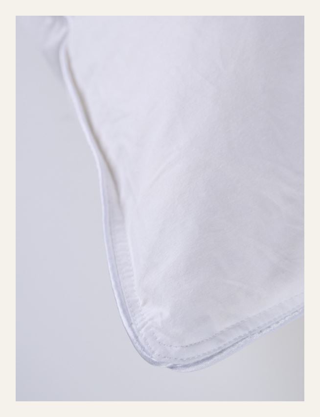 Keskmise kõrgusega sulepadi valge - 4