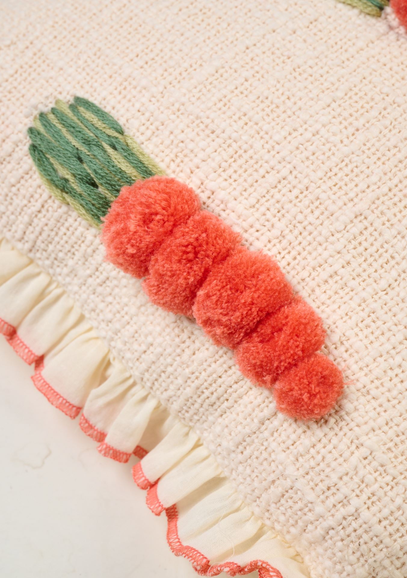 Dekoratiivpadja kate mitmevärviline - 2