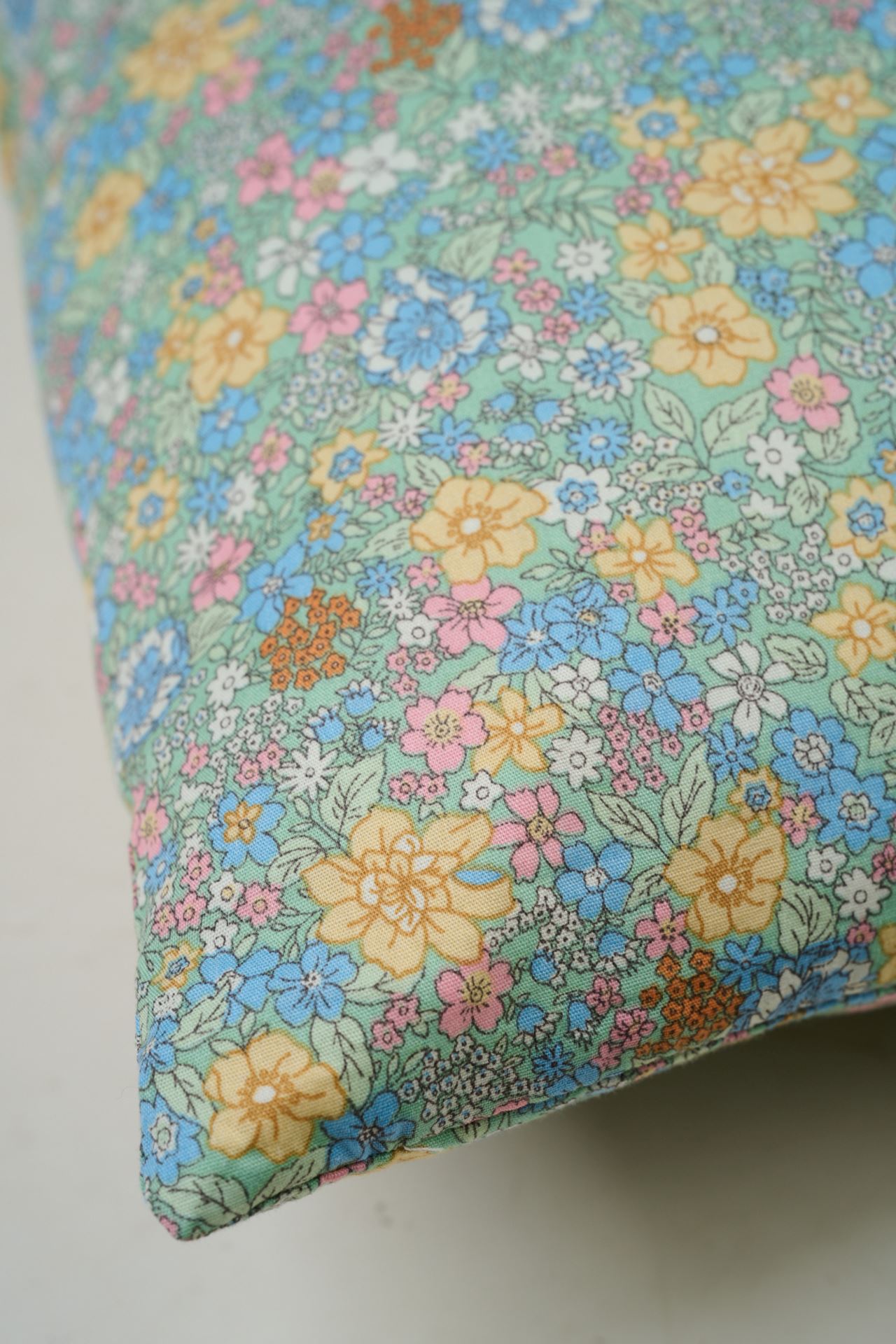 Dekoratiivpadi roheline - 2