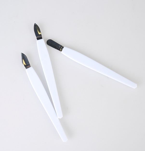 Küünenaha tõukur valge - 2