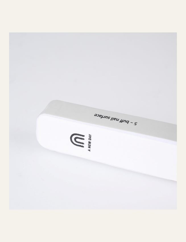 Küünepoleerija mitmevärviline - 2