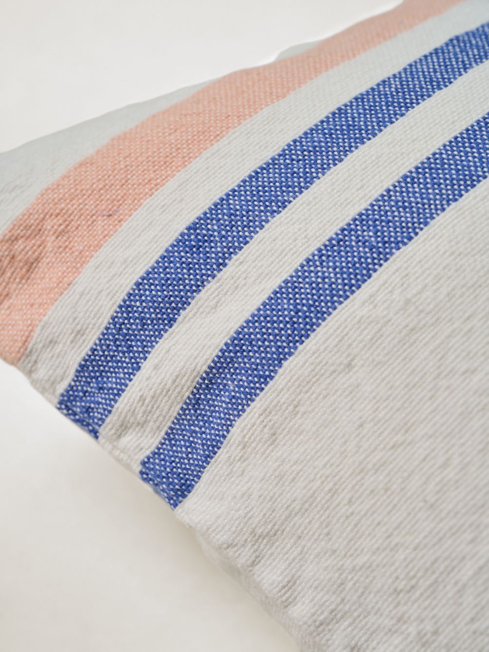 Dekoratiivpadi mitmevärviline - 2