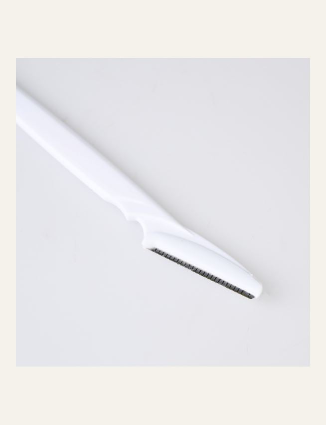 Kulmutrimmer valge - 2