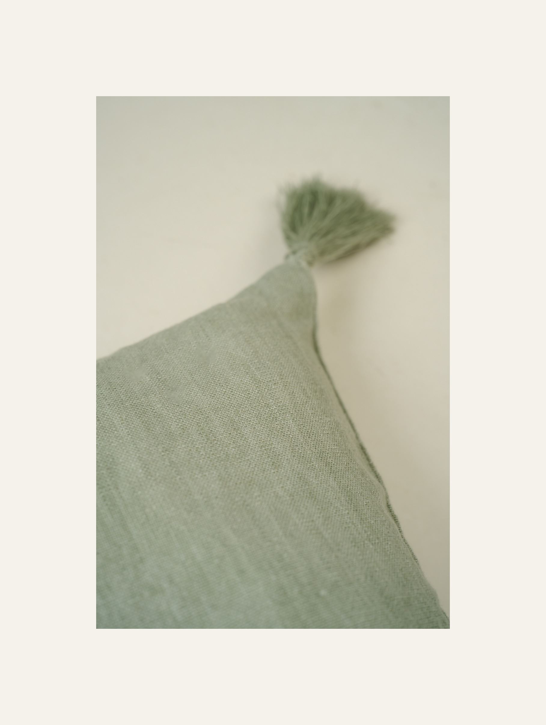 Dekoratiivpadja kate heleroheline - 2