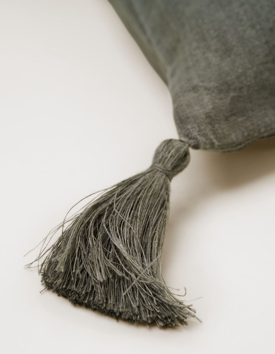 Dekoratiivpadja kate tumeroheline - 2