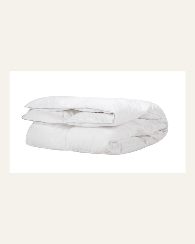 Keskmise soojusega udusuletekk valge - 230x220 cm valge - 1