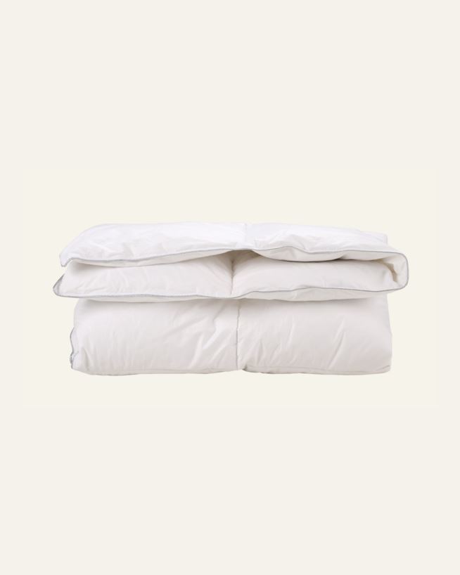Keskmise soojusega udusuletekk valge - 150x210 cm valge - 1