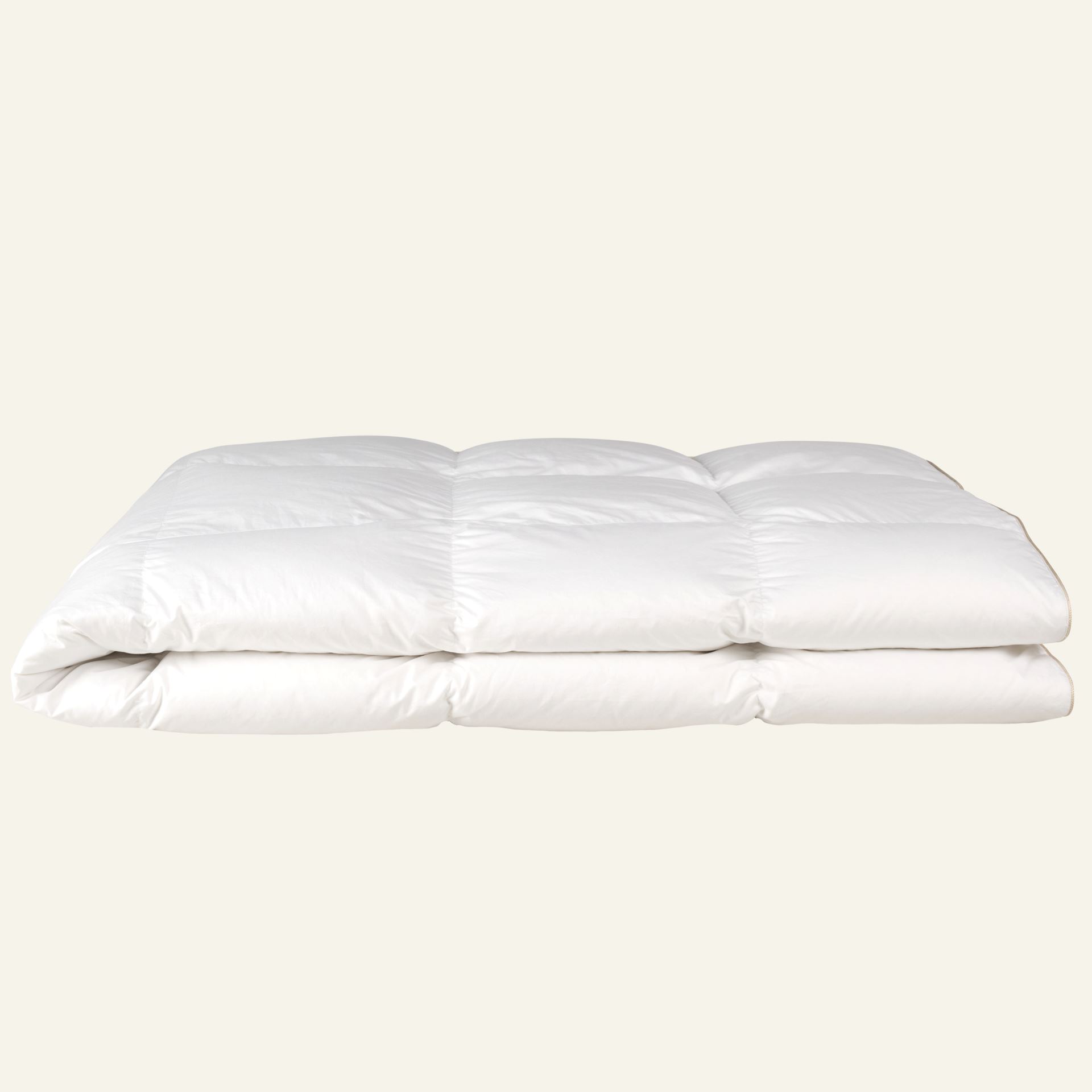 Keskmise soojusega udusuletekk valge - 230x220 cm valge - 1