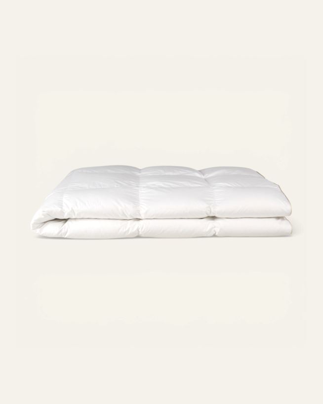 Keskmise soojusega udusuletekk valge - 230x220 cm valge - 1