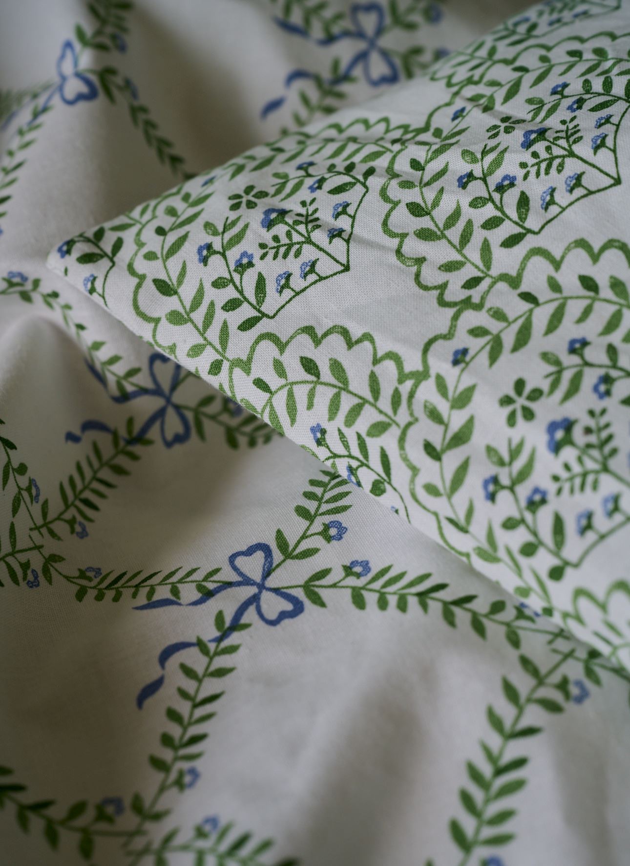 Voodipesukomplekt mitmevärviline/roheline - 2