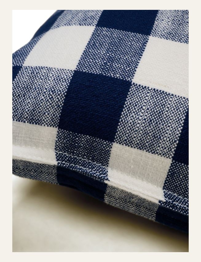 Dekoratiivpadi tumesinine - 2