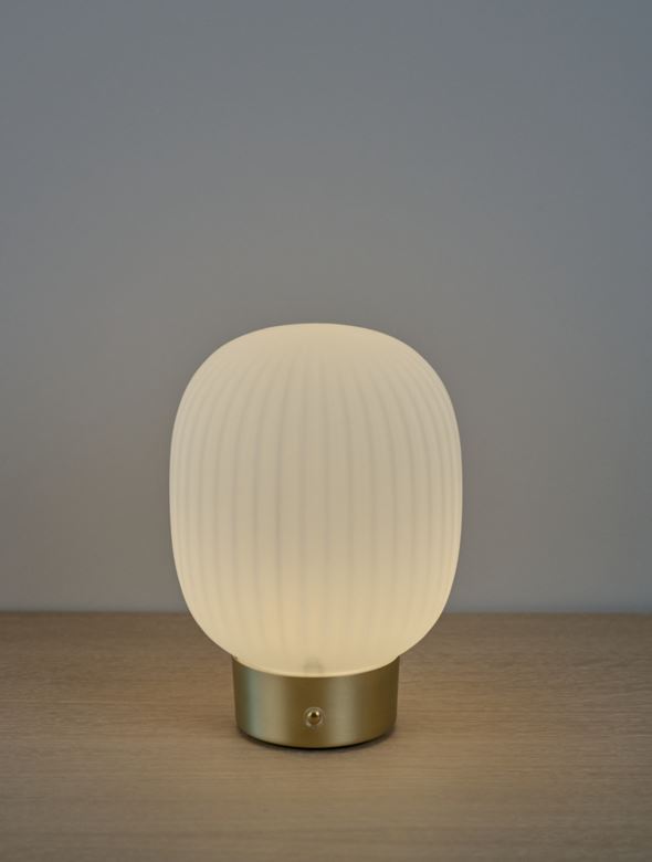 Patareitoitel valgusti messing - 2