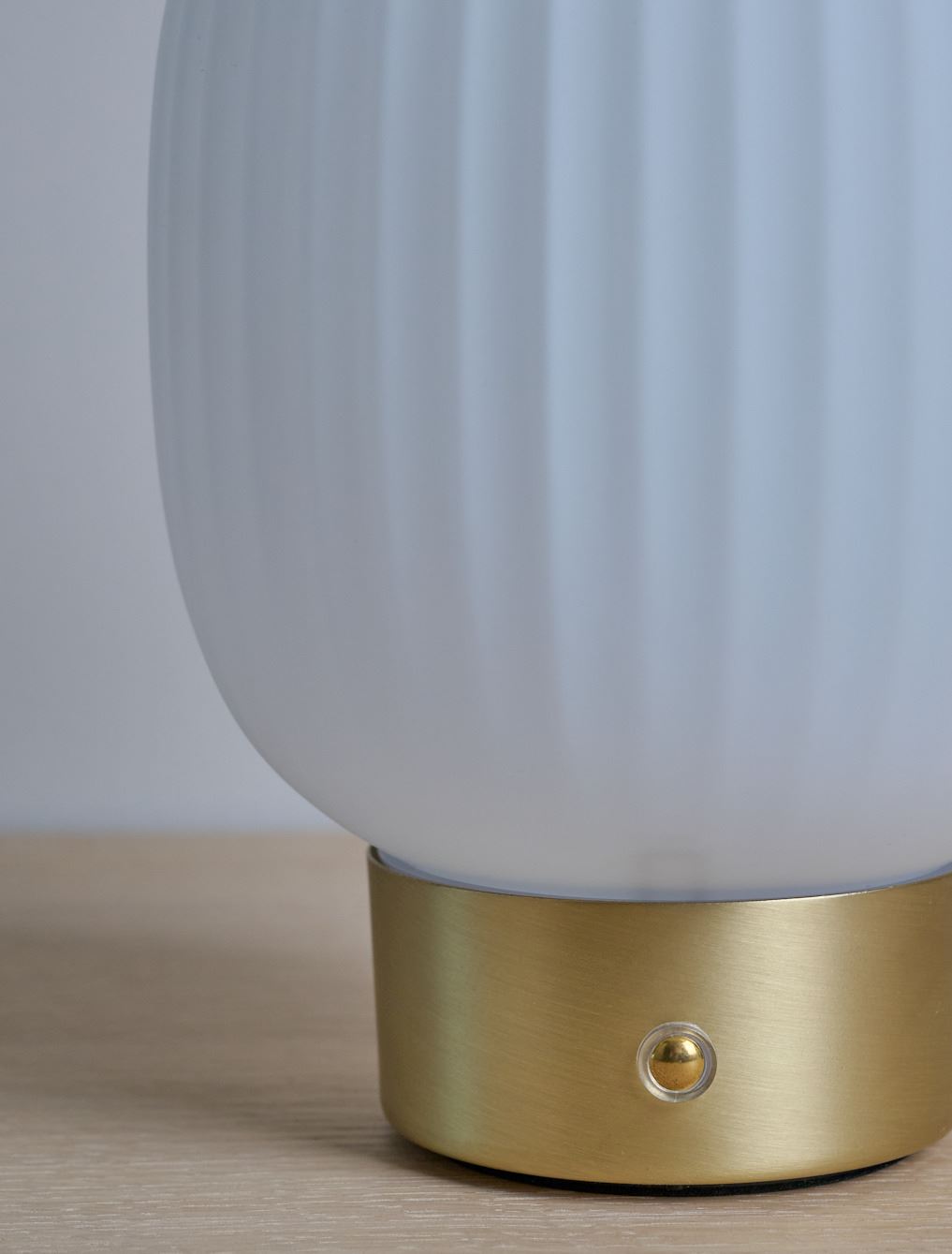 Patareitoitel valgusti messing - 3