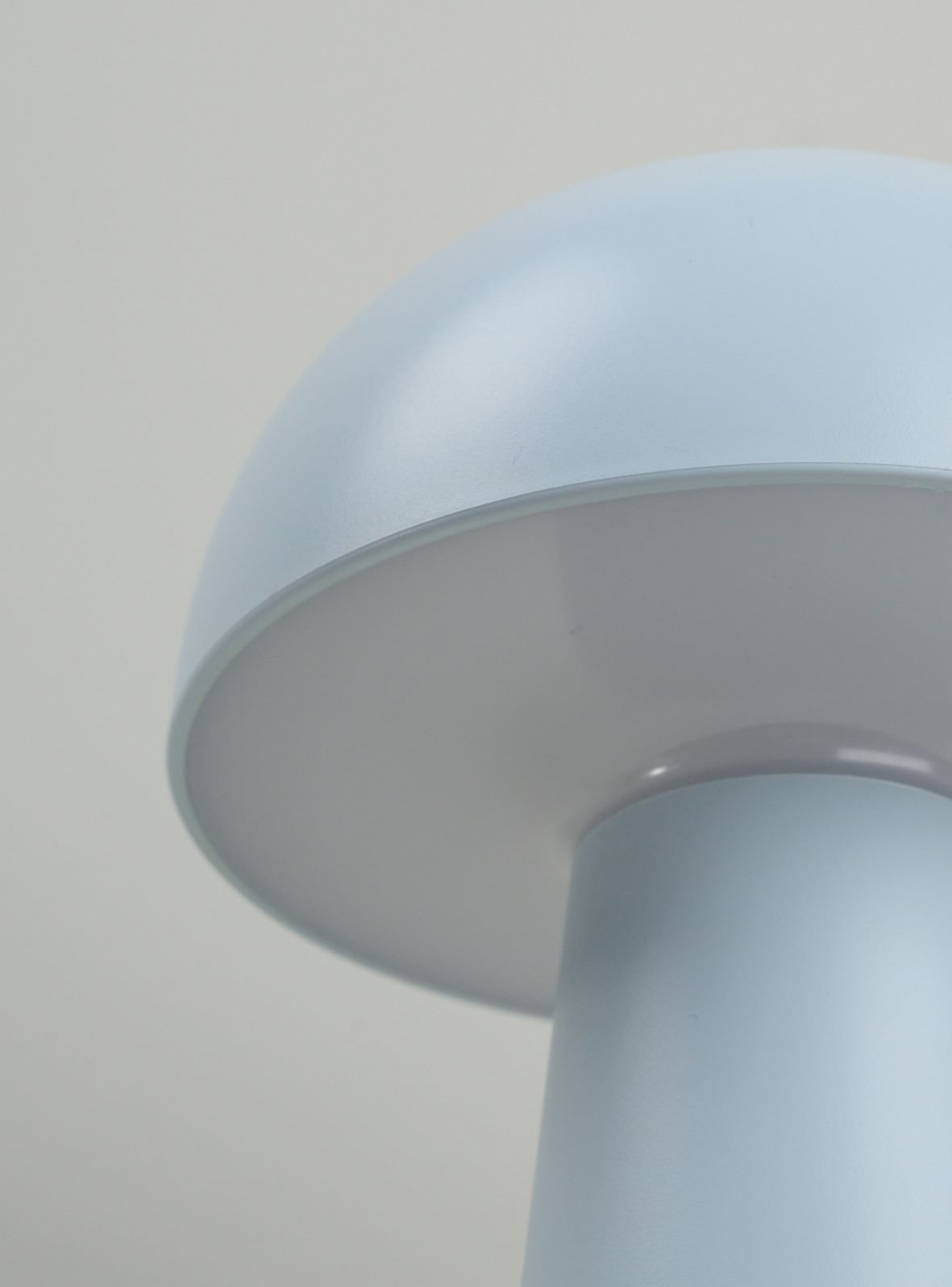 Patareitoitel valgusti hele sinine - 4