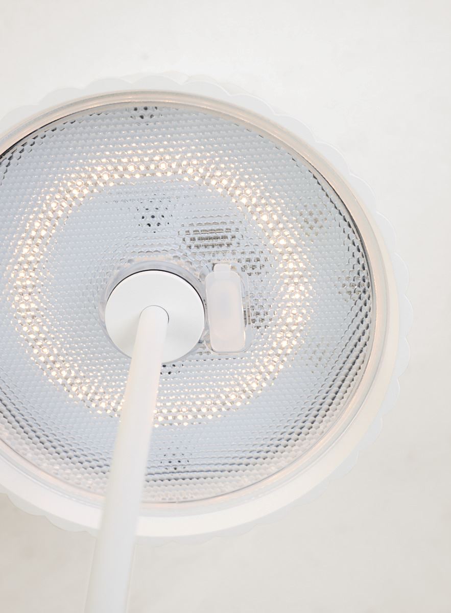 Patareitoitel valgusti valge - 3