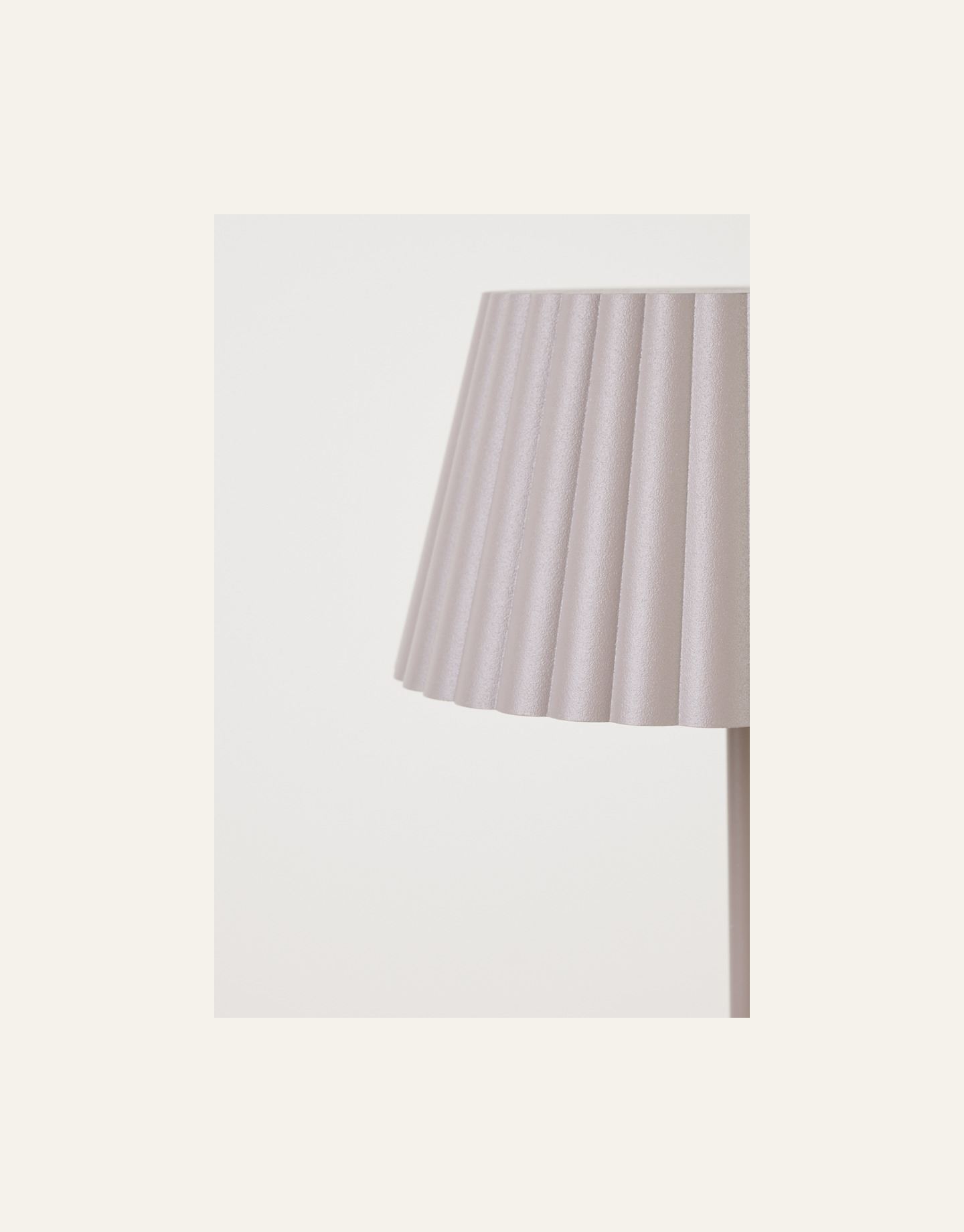 Patareitoitel valgusti hallikaspruun - 4