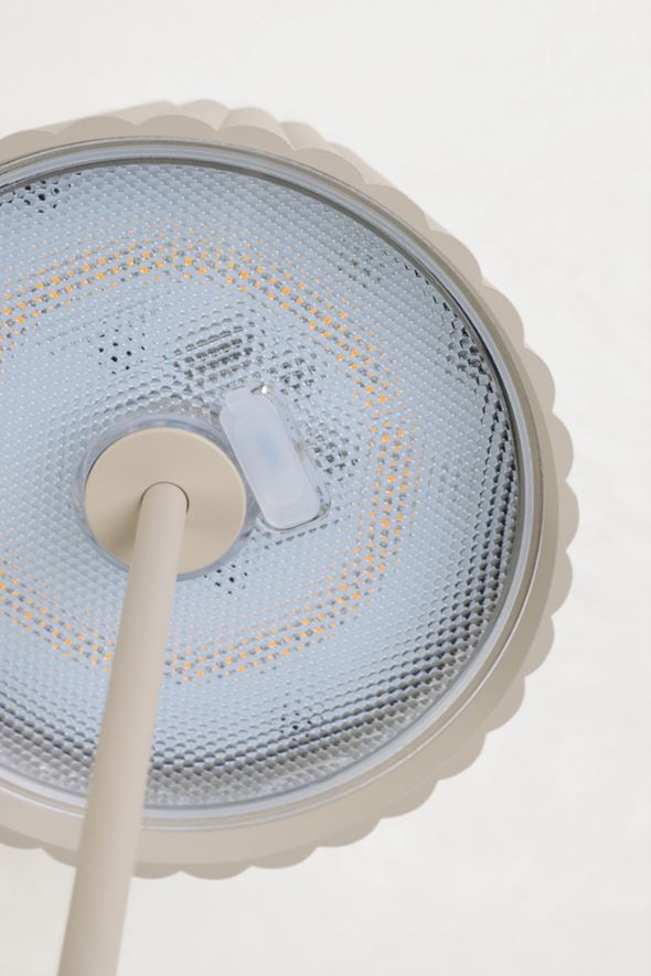 Patareitoitel valgusti beež - 2