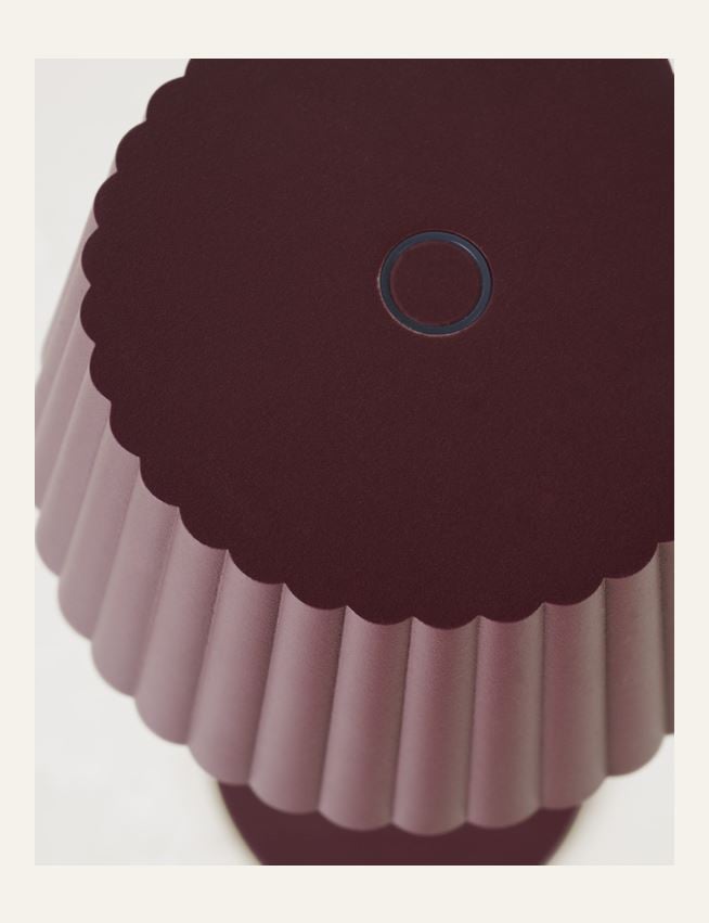 Patareitoitel valgusti tumepunane - 4