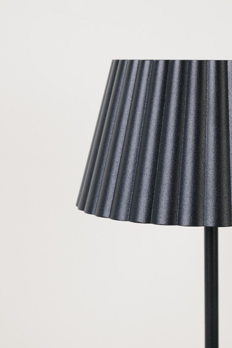 Patareitoitel valgusti must - 5