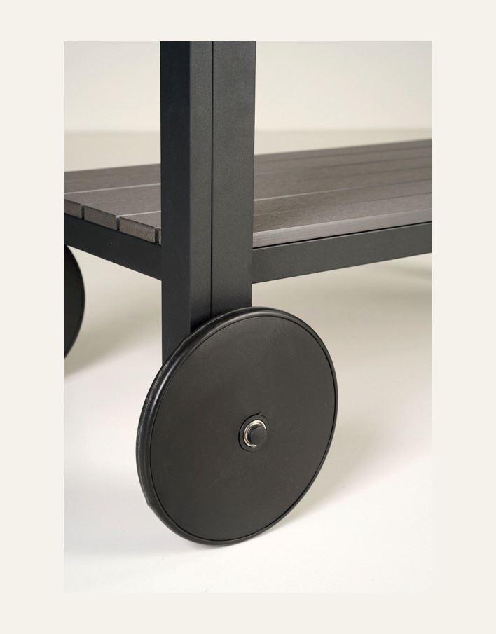 Ratastega riiul must - 2