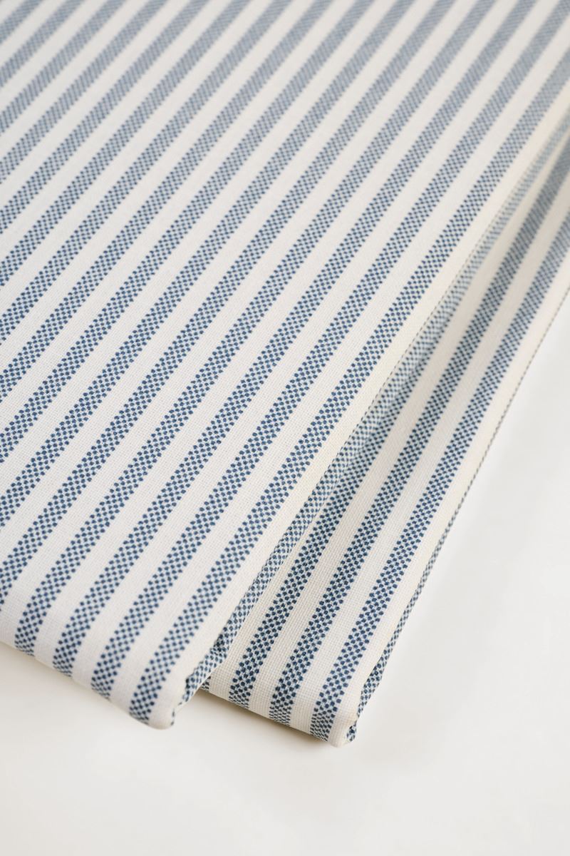 Vahatatud laudlina sinine - 2