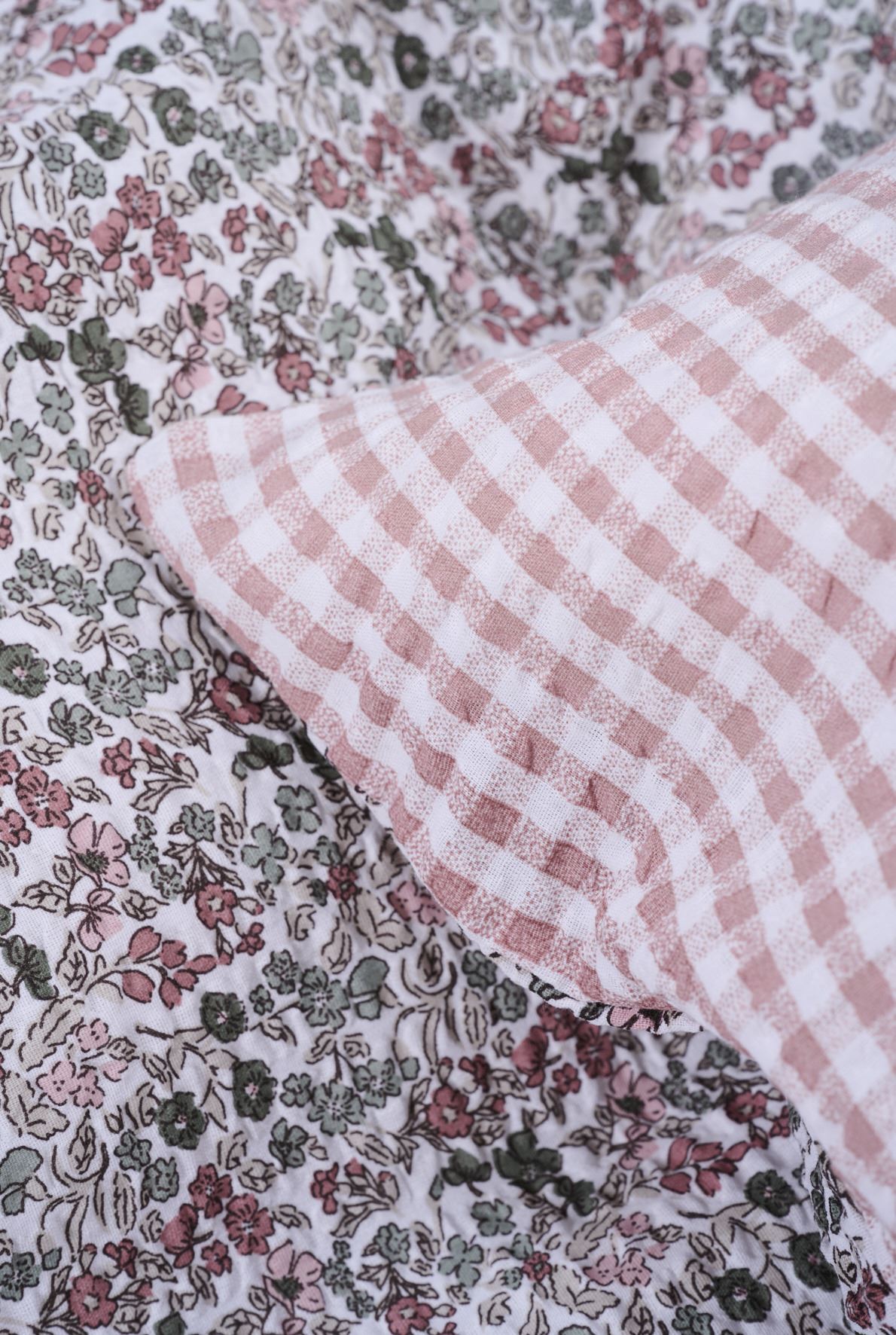 Voodipesukomplekt krepp-puuvillane mitmevärviline/roosa - 5