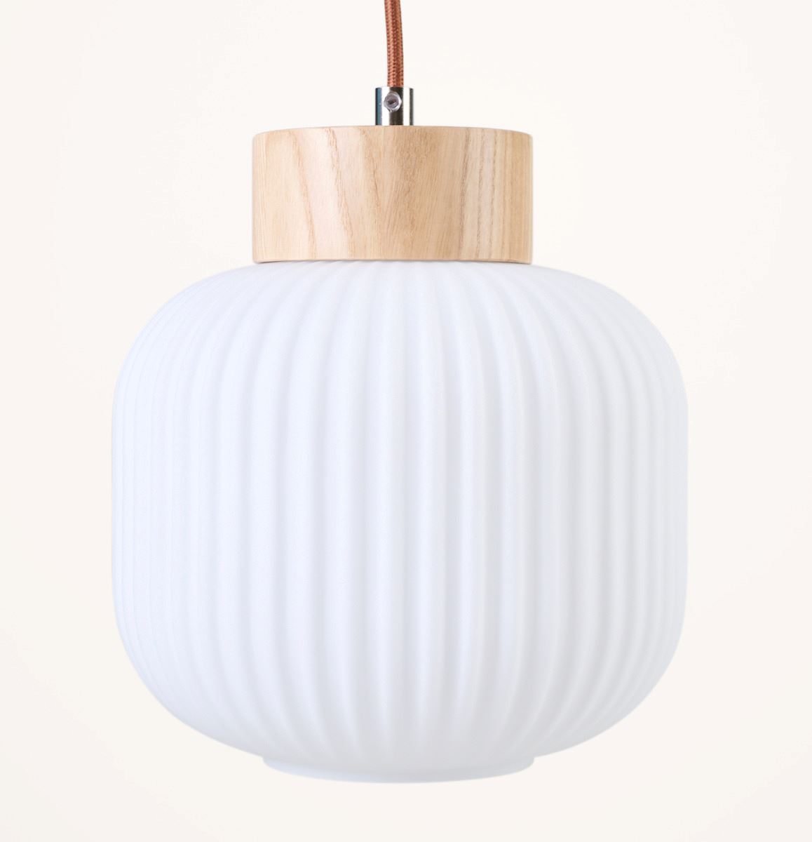 Laevalgusti naturaalne toon - 6