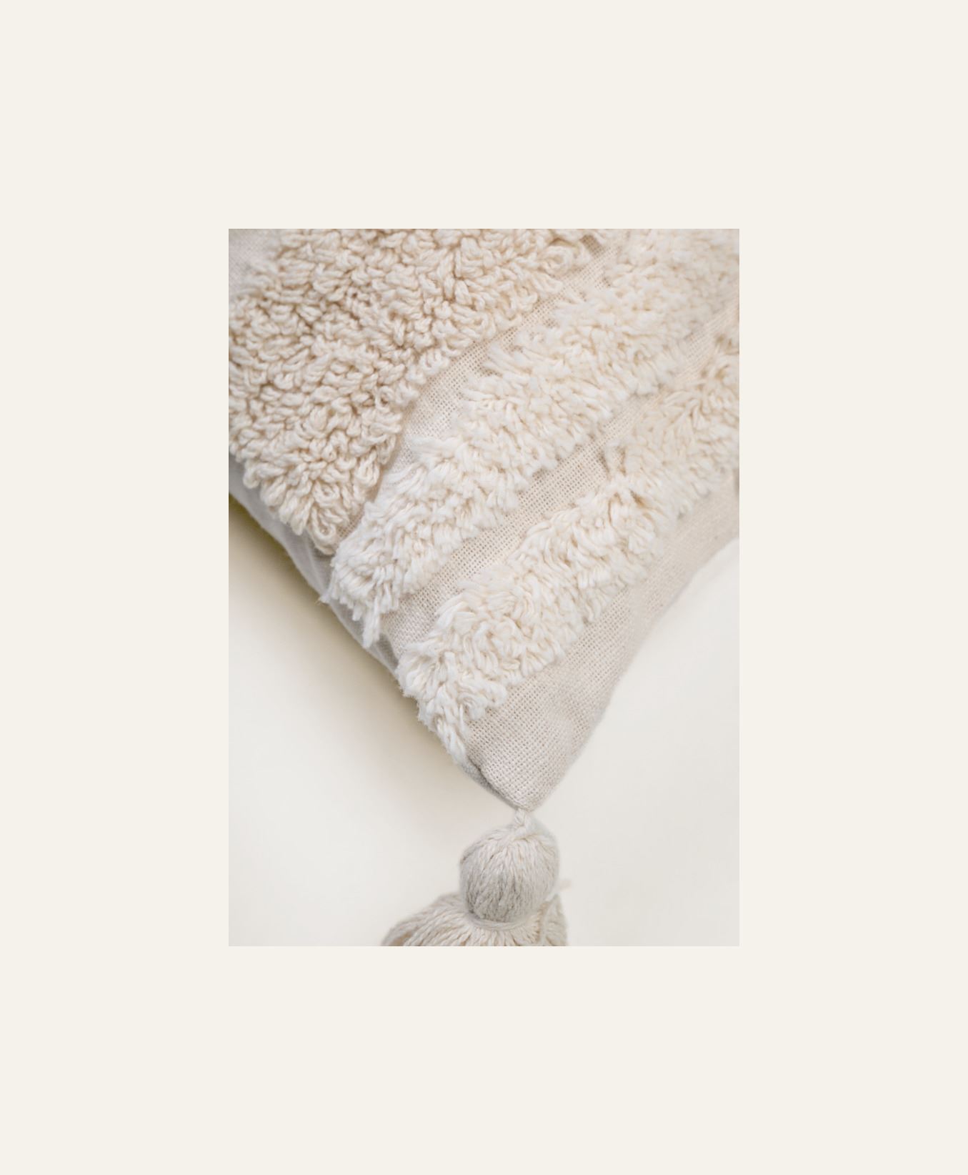 Dekoratiivpadja kate loodusvalge - 2