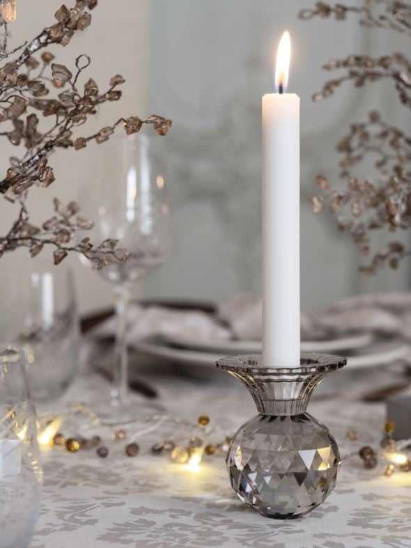 Krooniküünal valge - 2