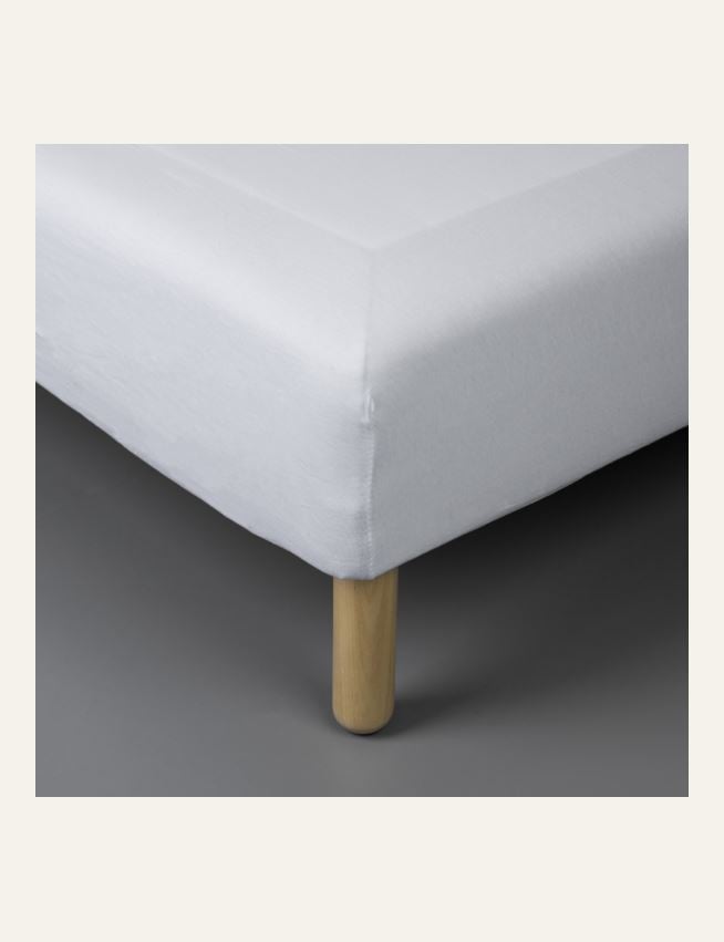 Voodilina kummiga valge - 2