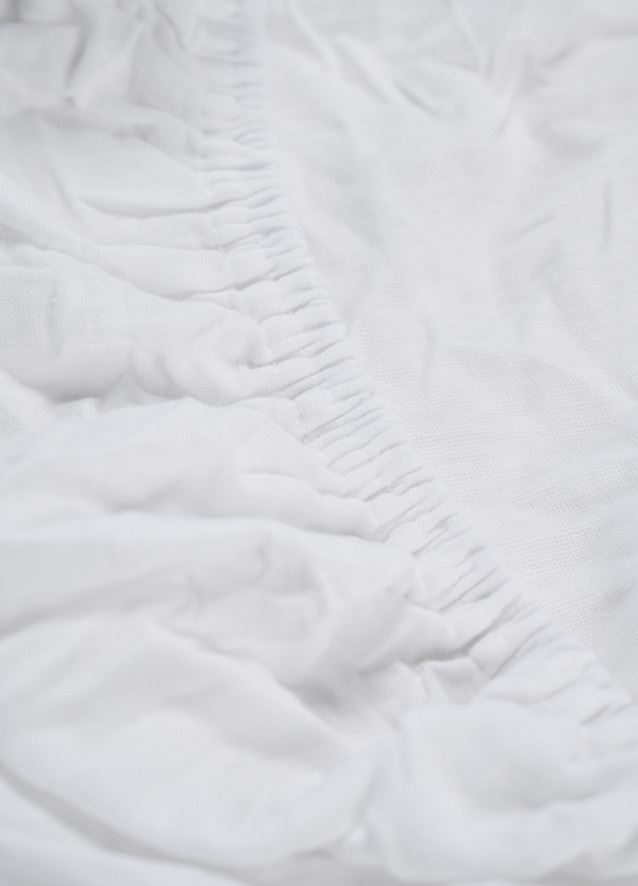 Voodilina kummiga valge - 3