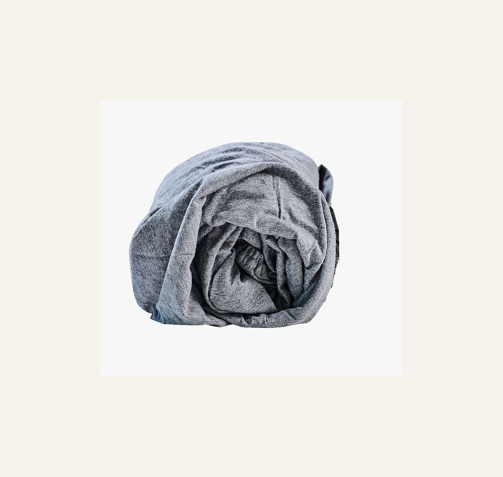 Voodilina kummiga hall - 5