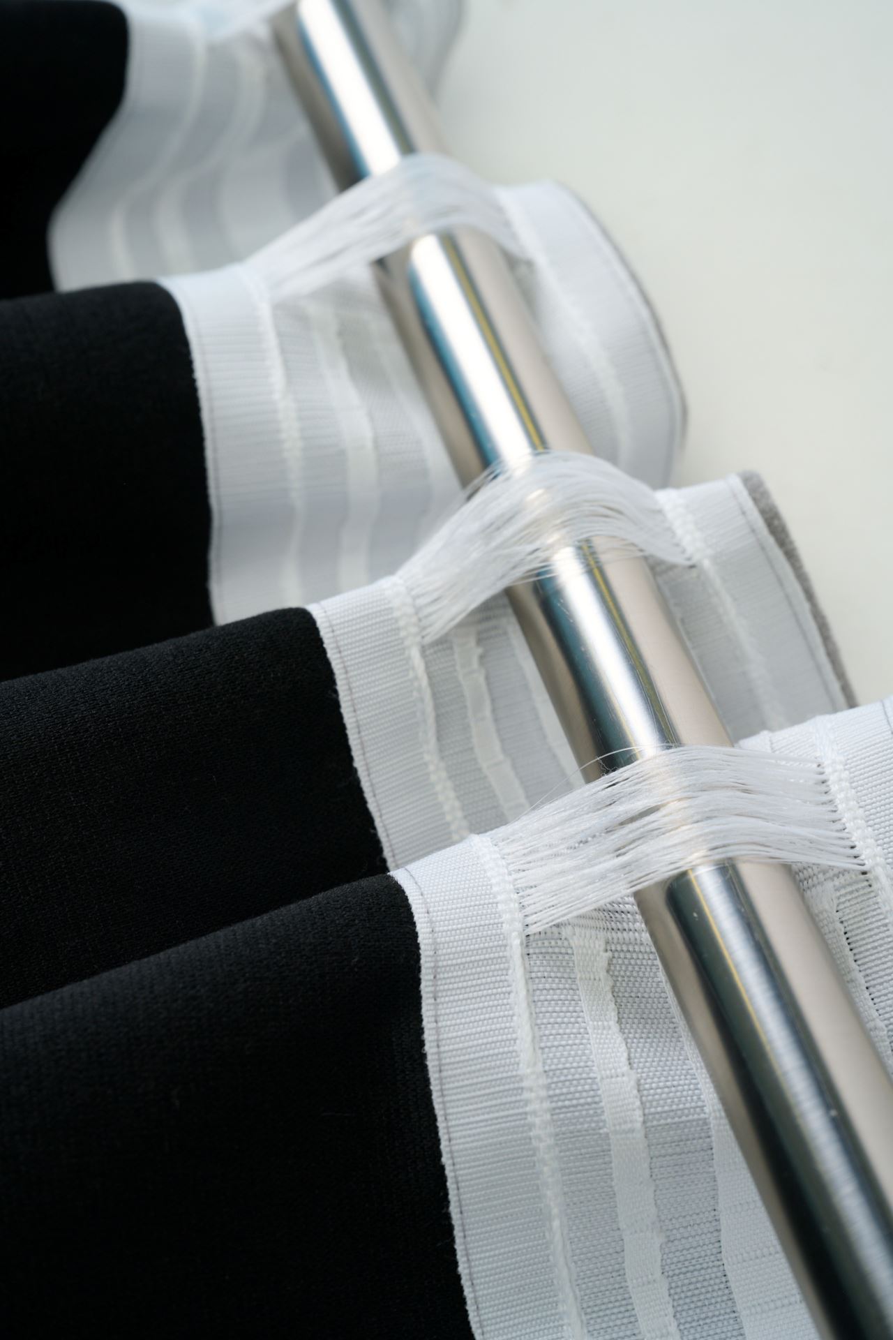 Pimendav kardin helehall - 5