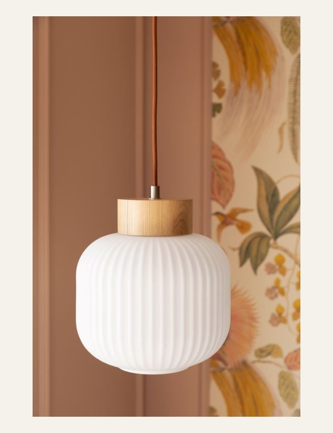 Laevalgusti naturaalne toon - 2