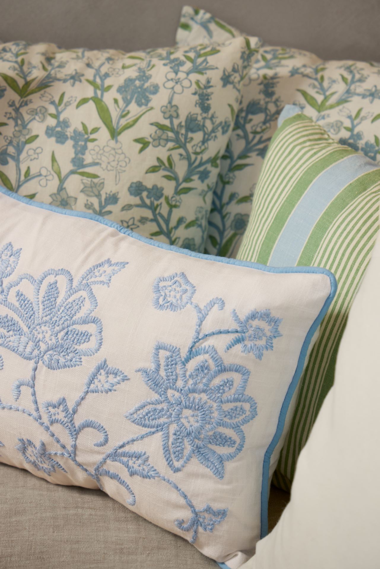 Dekoratiivpadja kate mitmevärviline/sinine - 2