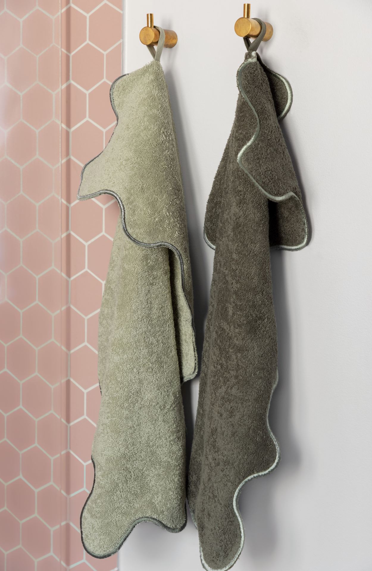 Rätik tumeroheline - 3