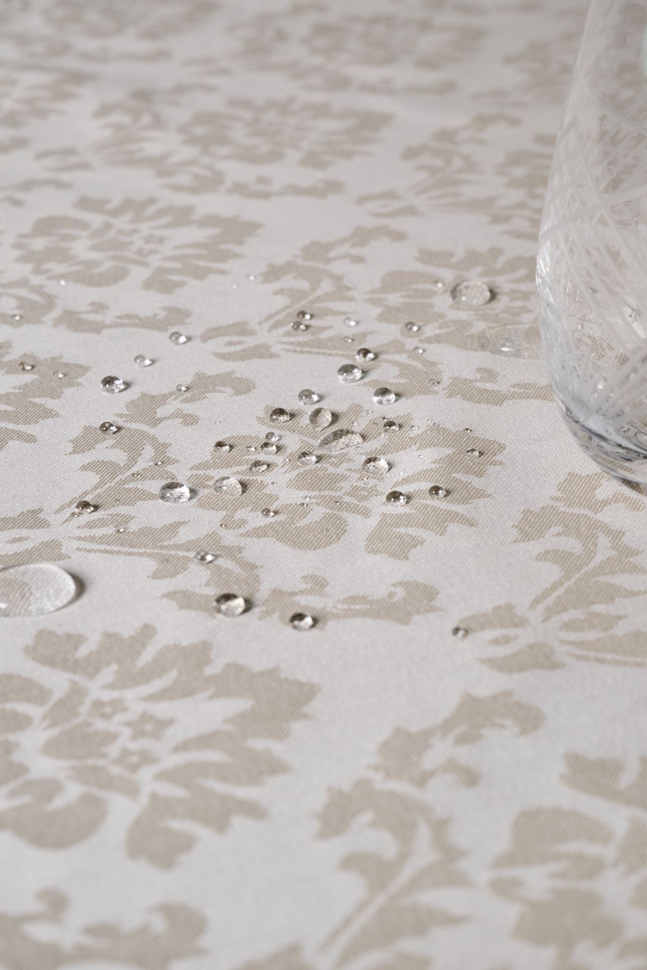 Vahatatud laudlina beež - 6