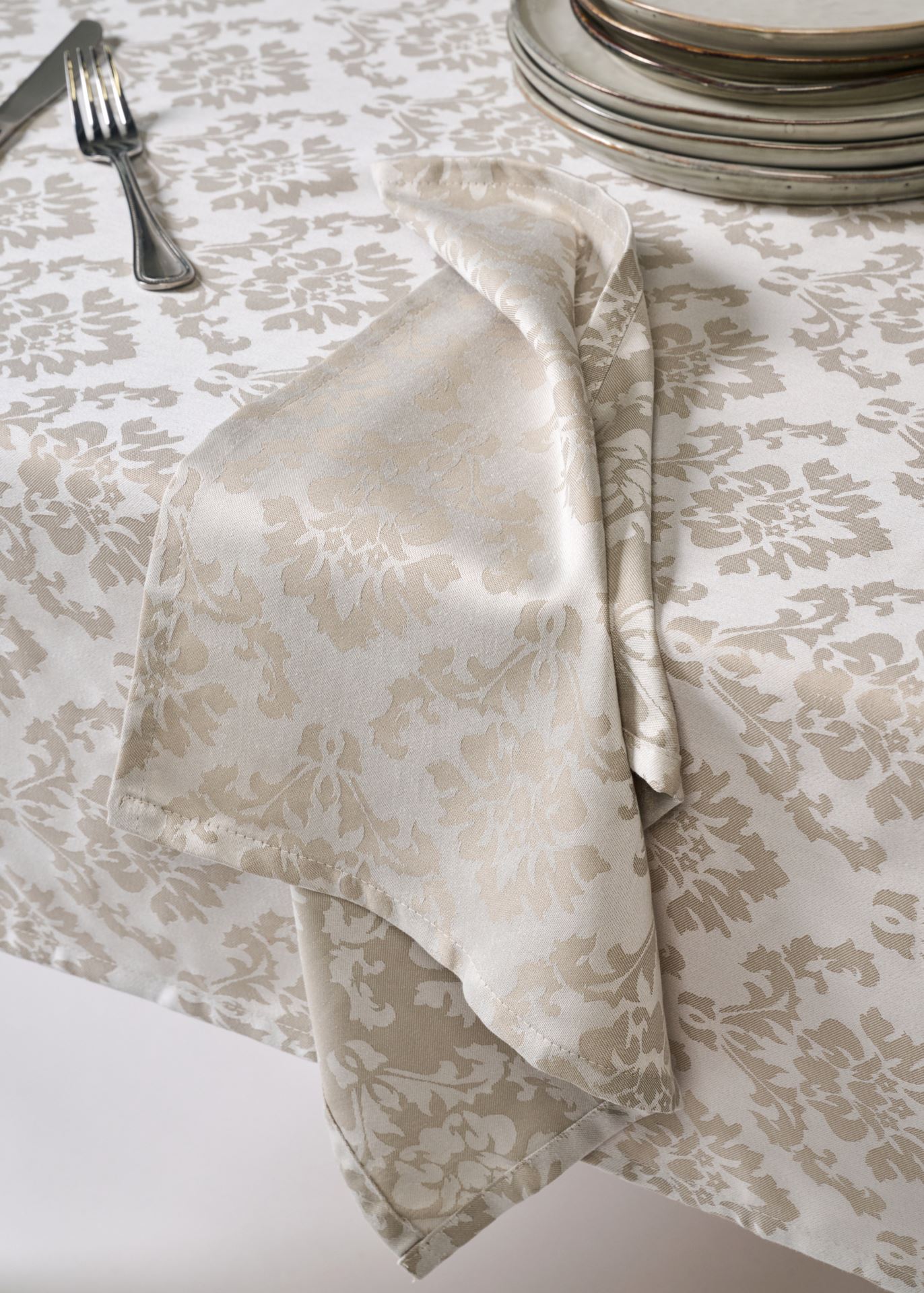 Vahatatud laudlina beež - 7