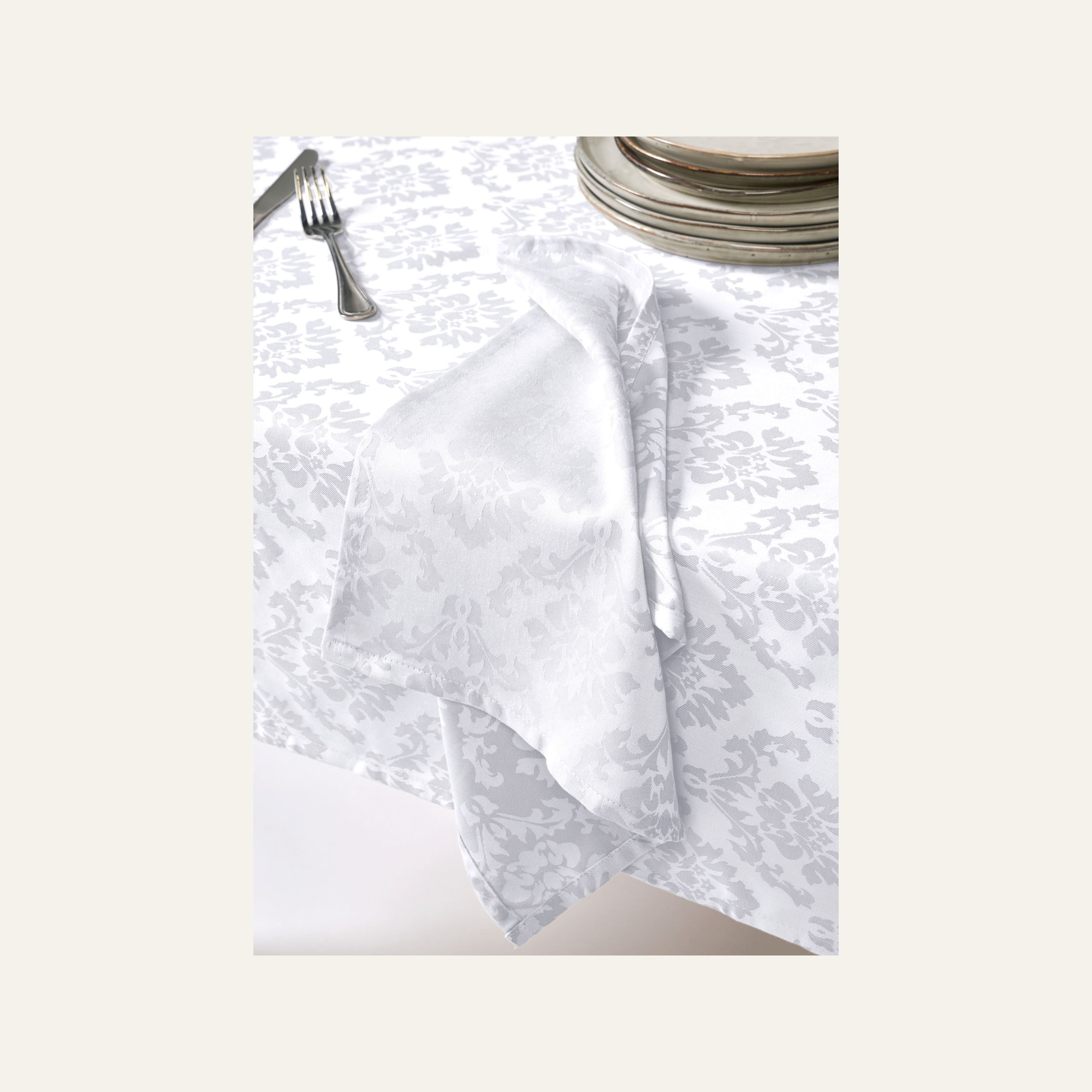 Vahatatud laudlina valge - 3