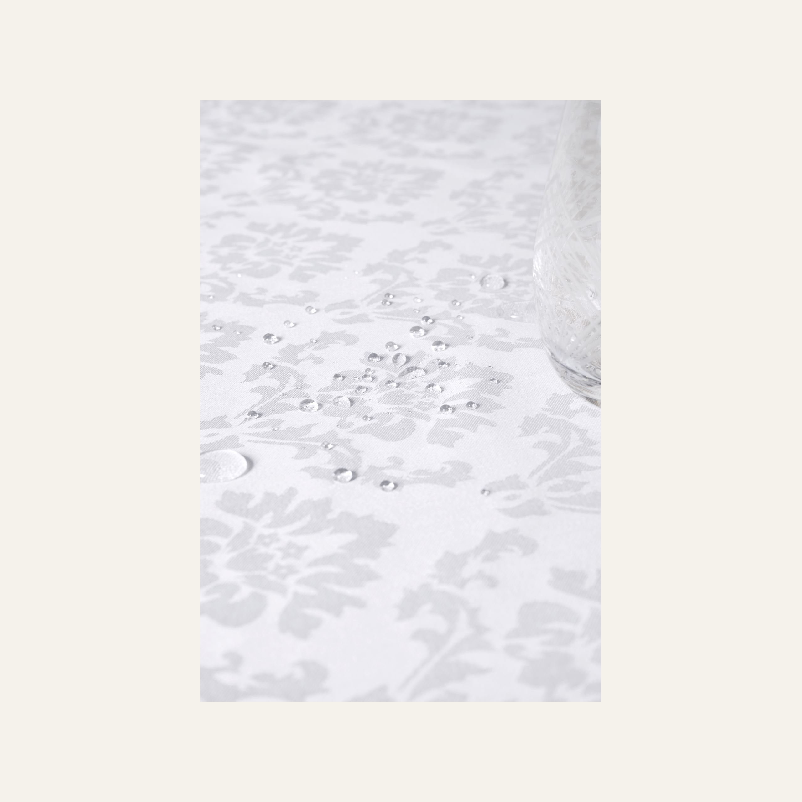 Vahatatud laudlina valge - 5