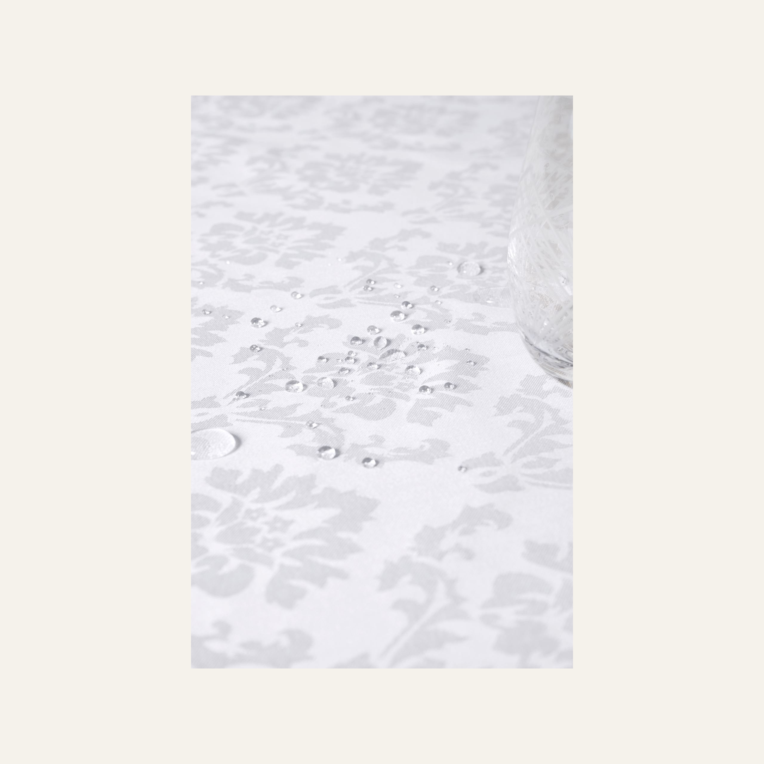 Vahatatud laudlina valge - 5