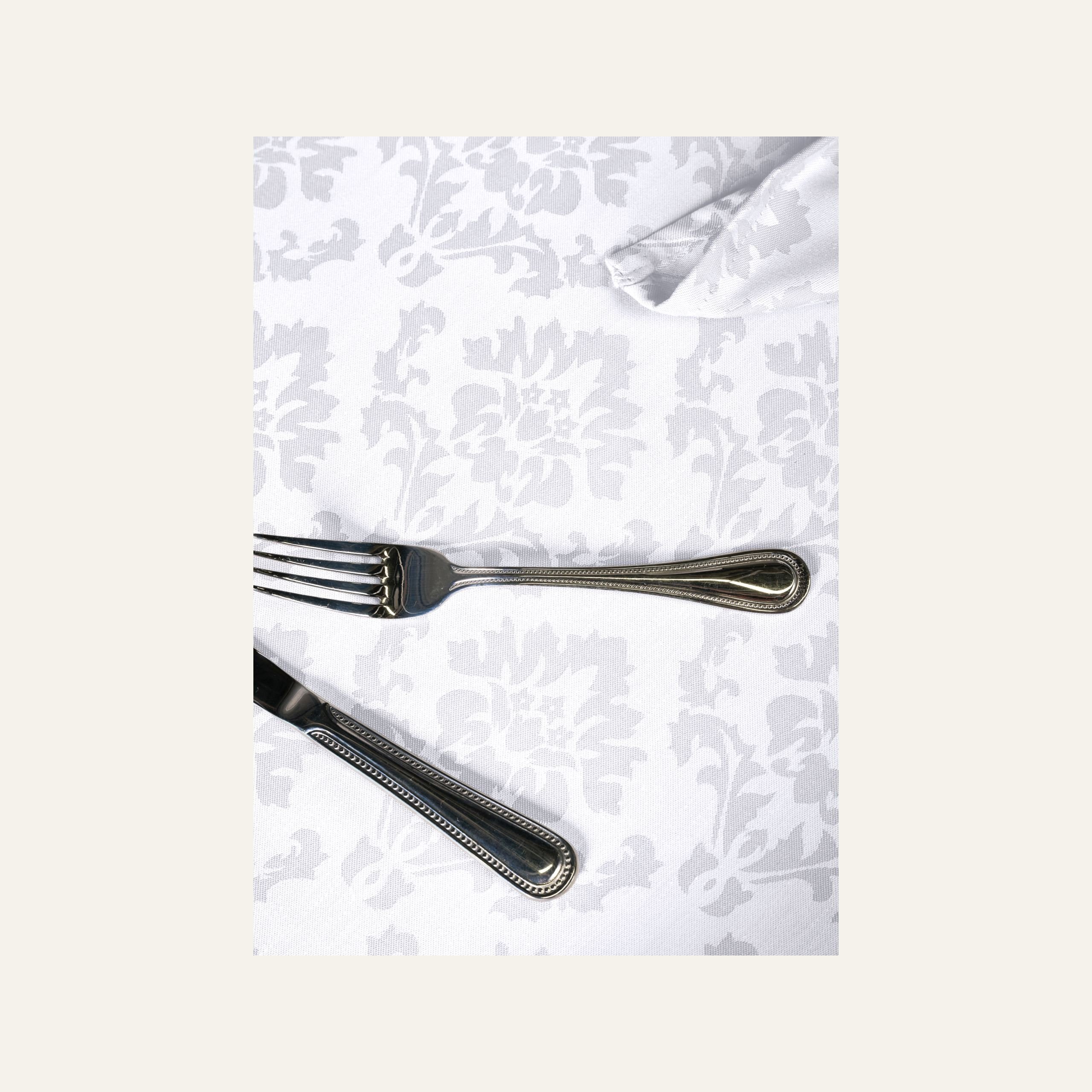 Vahatatud laudlina valge - 4