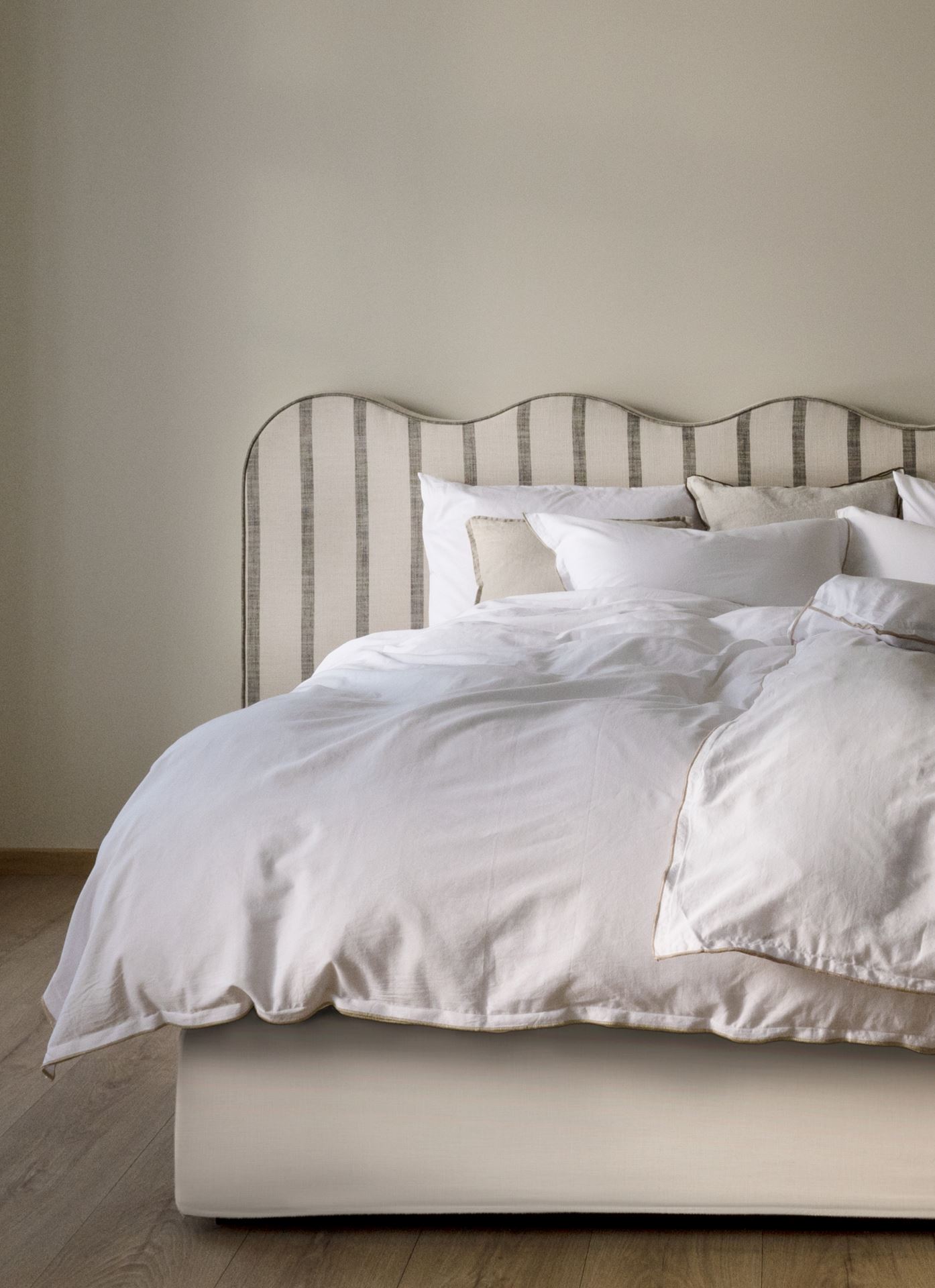 Voodipeats mitmevärviline/beez - 197x7x113 cm mitmevärviline/beez - 1