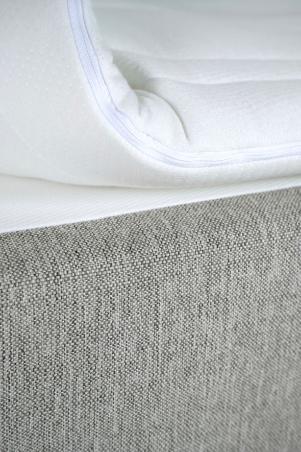 Kontinentaalvoodi hall - 3