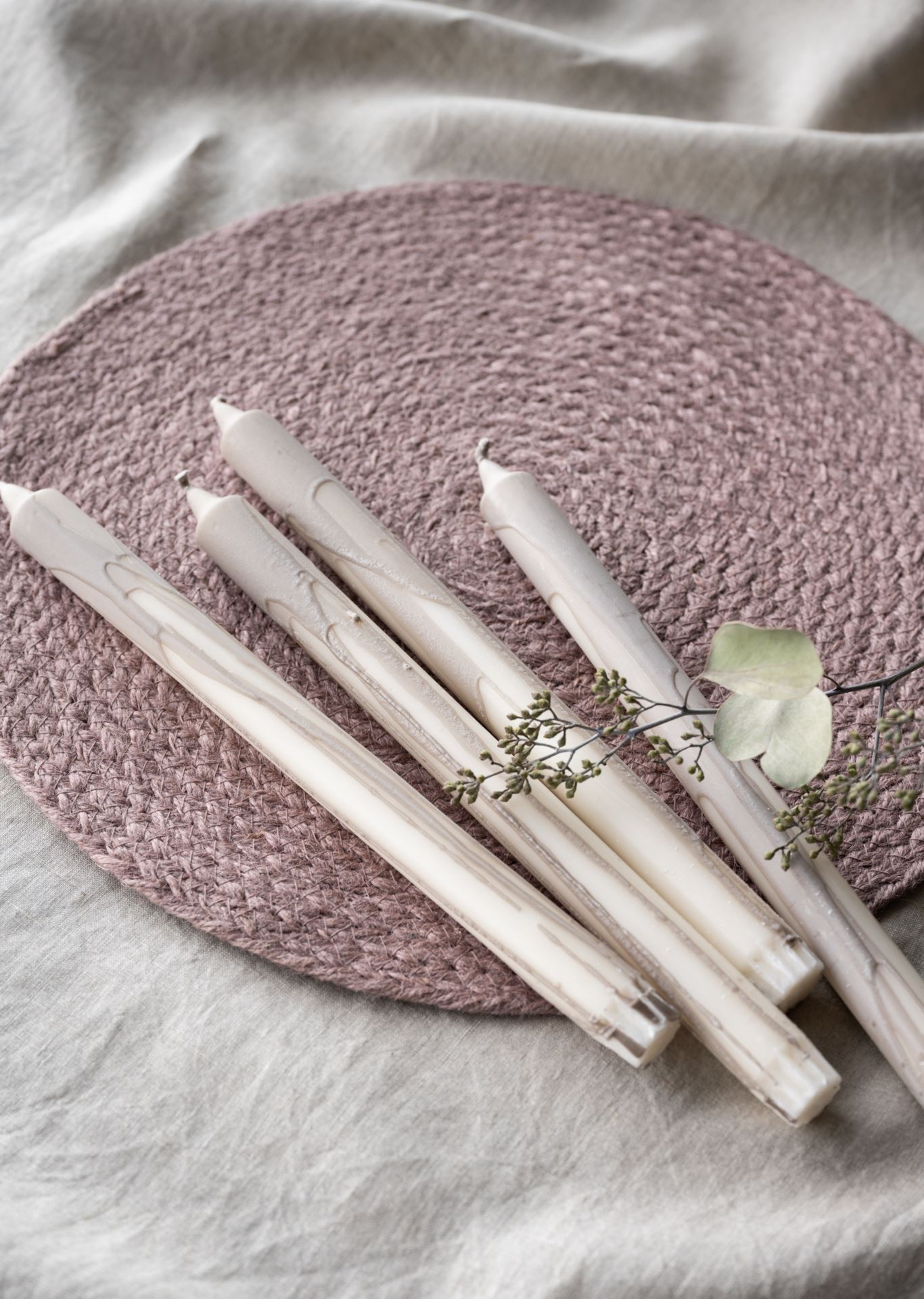 Krooniküünal beež - 2