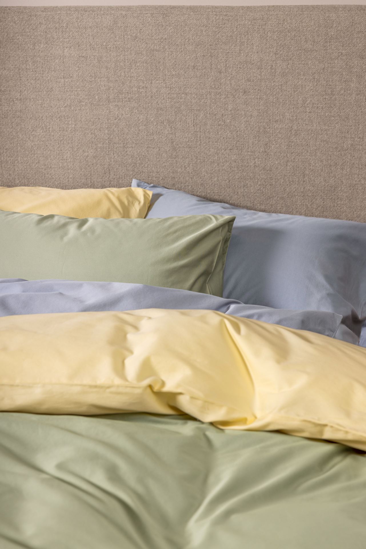 Voodipesukomplekt satiinpuuvillane hele kollane - 4