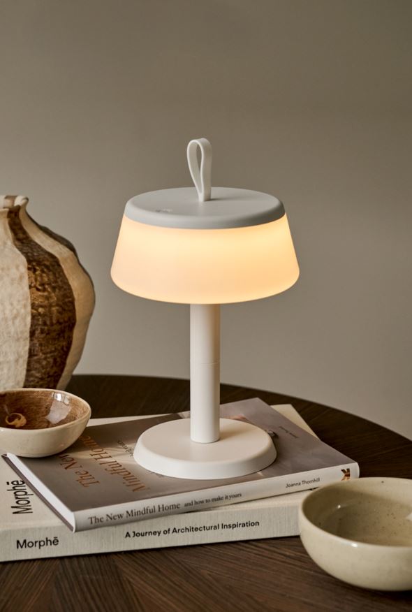 Patareitoitel valgusti valge - 2